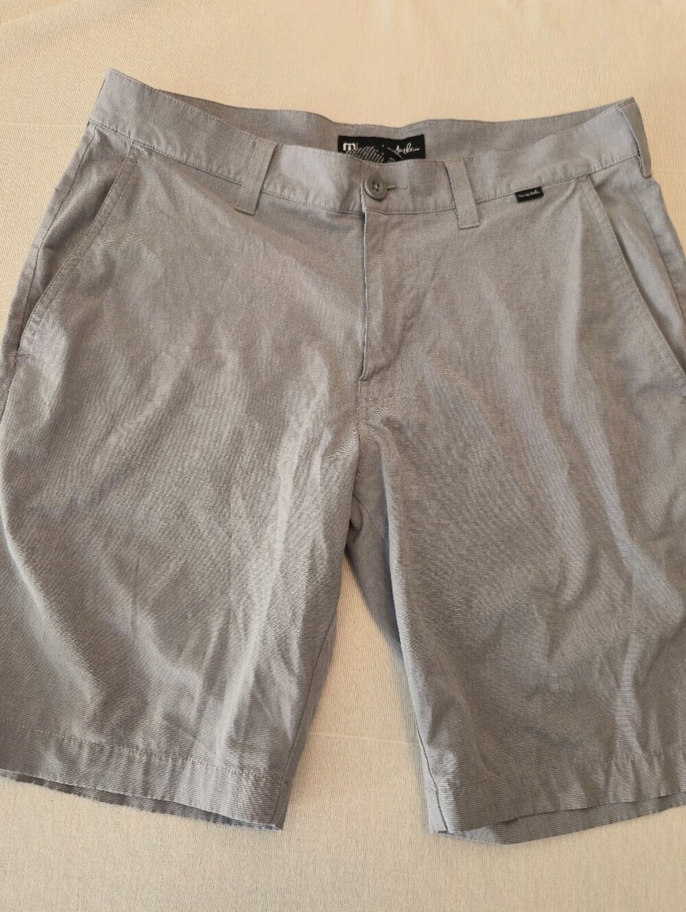 TravisMathew Men's Gray Casual Shorts Size 32